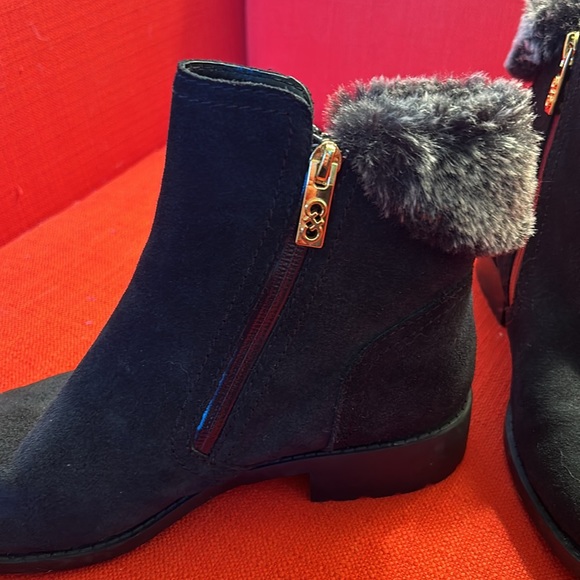 ⭐️SALE⭐️ Cole Haan ankle boots with faux fur cuff - Picture 3 of 8